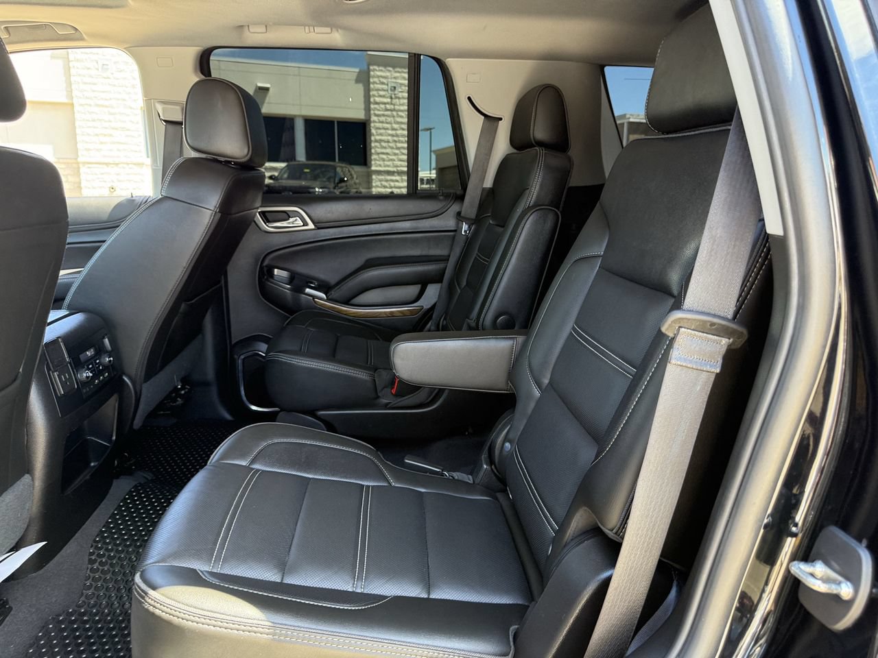 Used 2019 GMC Yukon Denali w/ Denali Ultimate Package RWD image 26