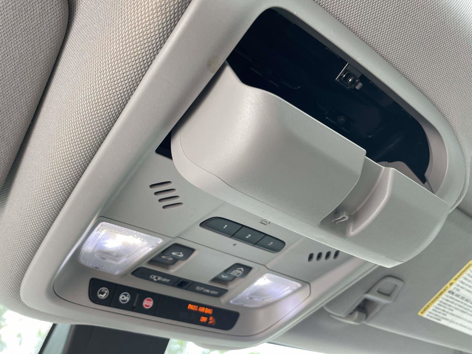 Used 2020 Chevrolet Equinox Premier image 17