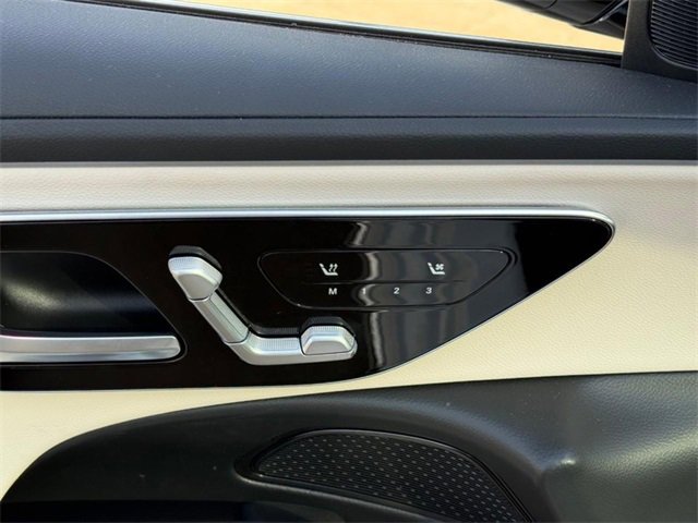 New 2025 Mercedes-Benz E 350 4MATIC Sedan image 12