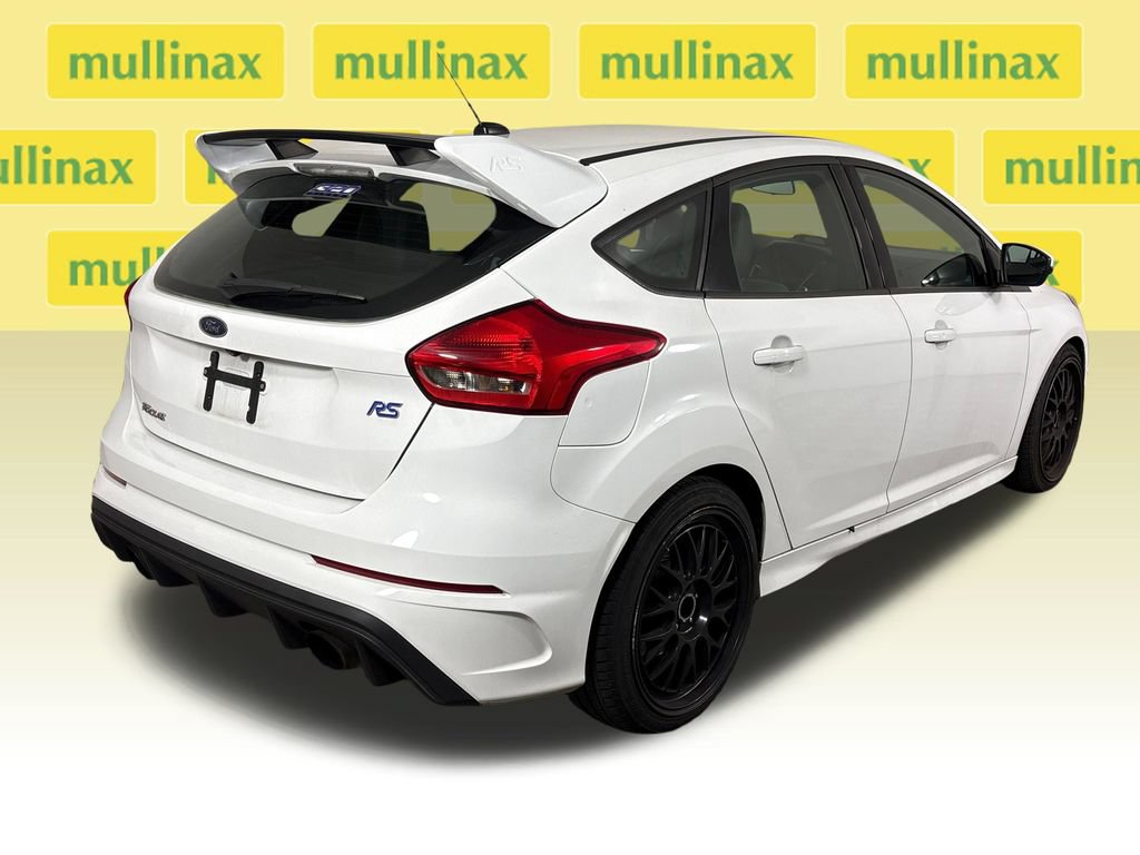 Used 2017 Ford Focus RS AWD/4WD image 4