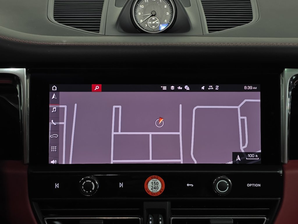 Certified 2026 Porsche Macan S AWD/4WD image 18