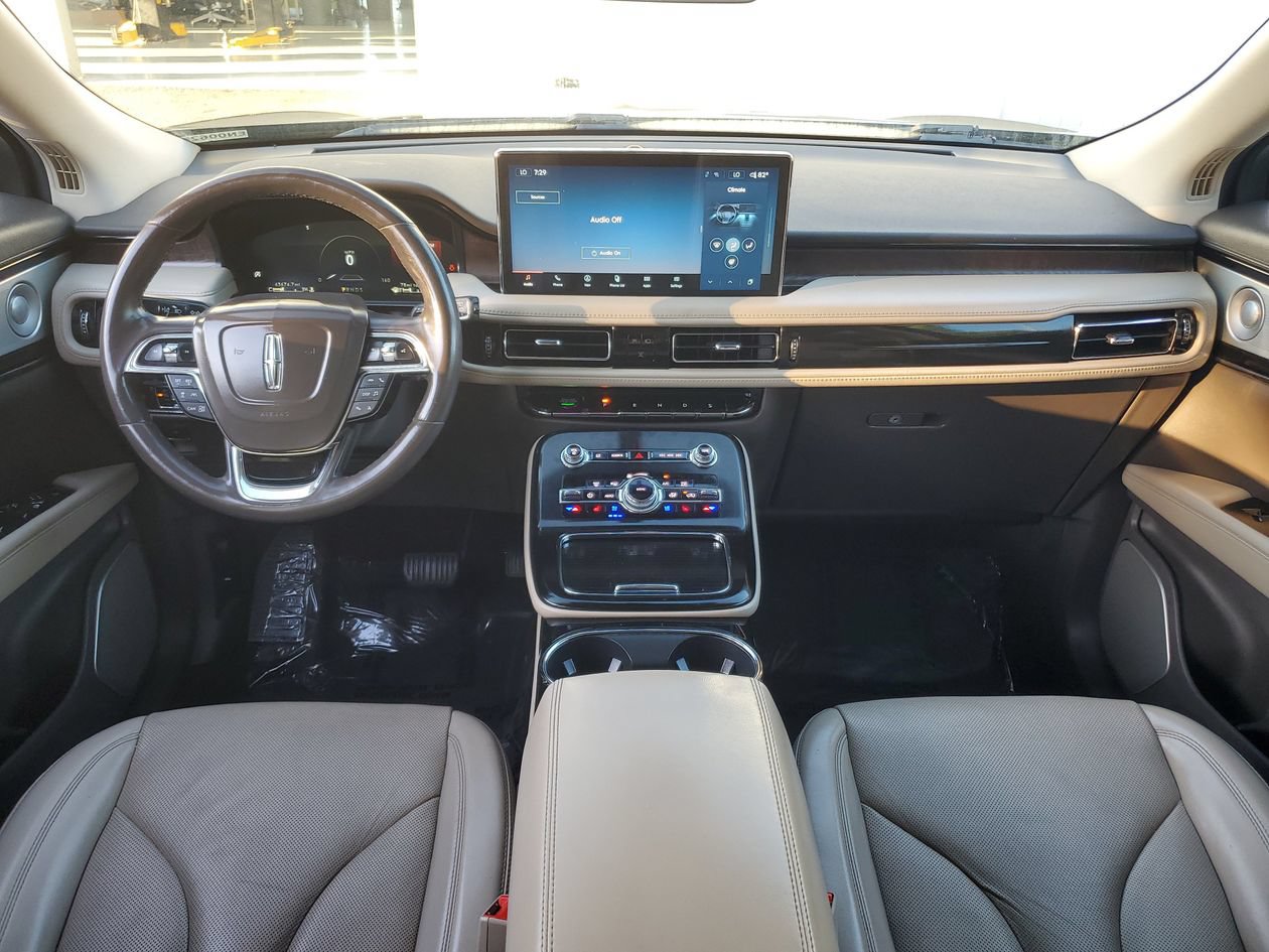 Used 2022 Lincoln Nautilus Reserve w/ Equipment Group 202A AWD/4WD image 11