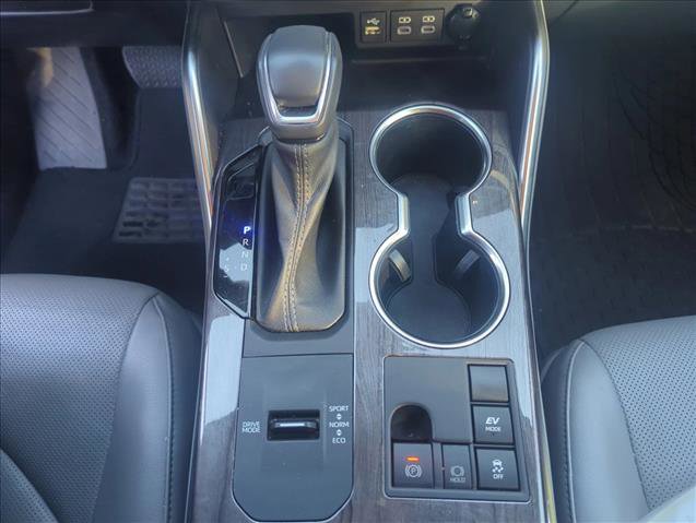 Used 2023 Toyota Highlander Platinum image 9