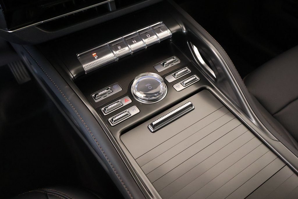 New 2026 Lincoln Nautilus Premier w/ Equipment Group 102A AWD/4WD image 8