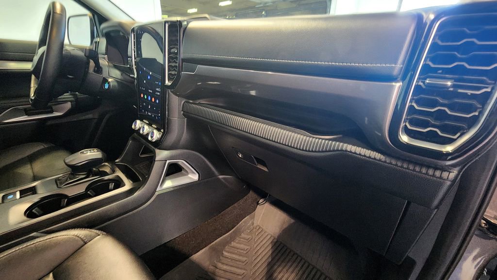 Used 2024 Ford Ranger Lariat w/ Trailer Tow Package AWD/4WD image 49