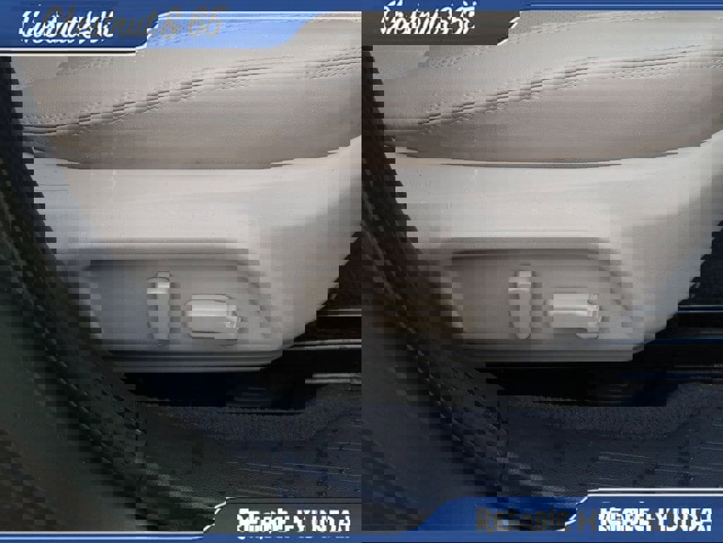 Used 2018 Subaru Outback 2.5i Limited image 11