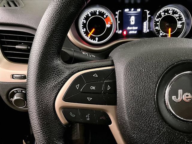 Used 2016 Jeep Cherokee Sport AWD/4WD image 17