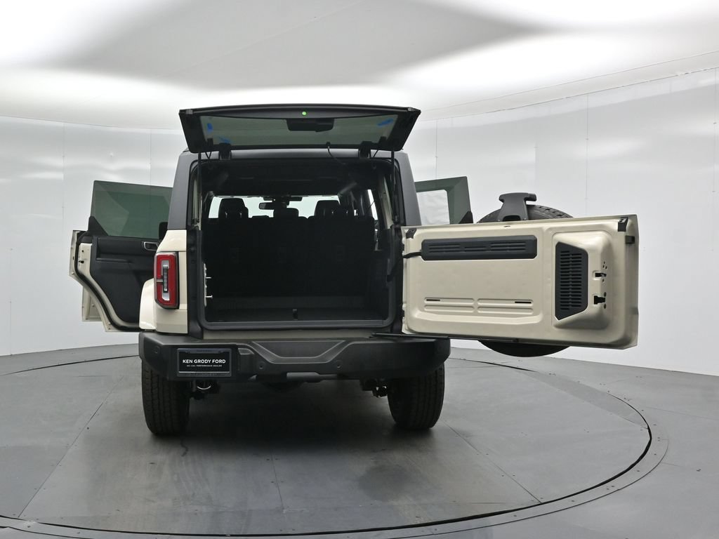 New 2026 Ford Bronco Outer Banks AWD/4WD image 32