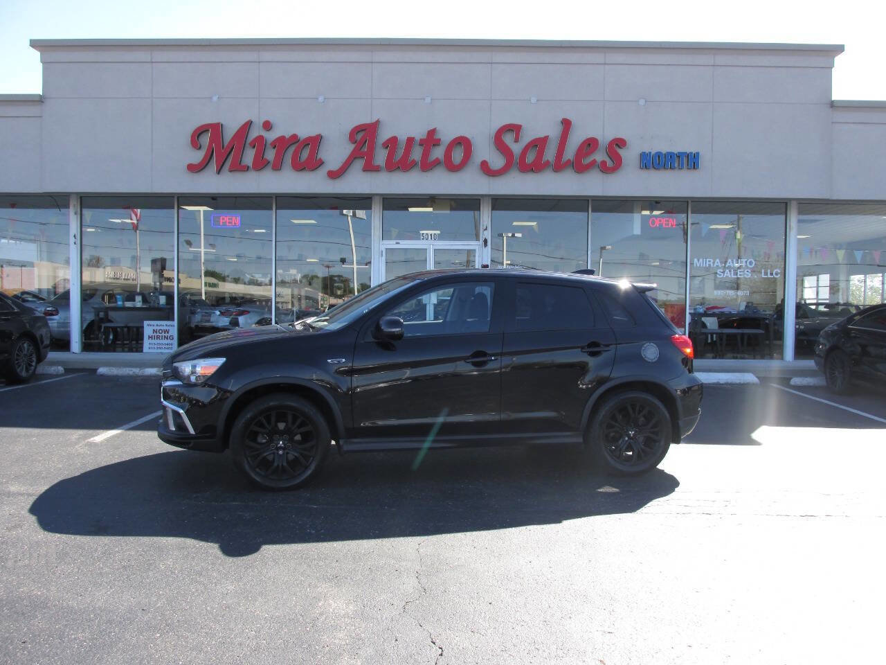 Used 2018 Mitsubishi Outlander Sport ES image 1