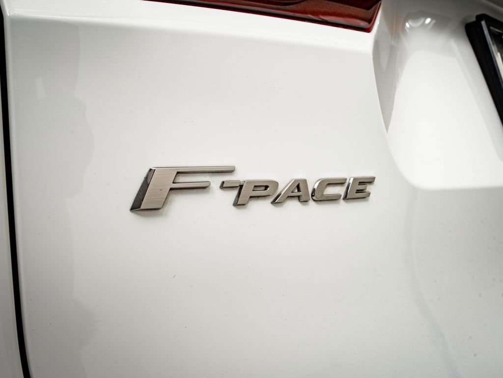 Used 2023 Jaguar F-PACE S AWD/4WD image 19