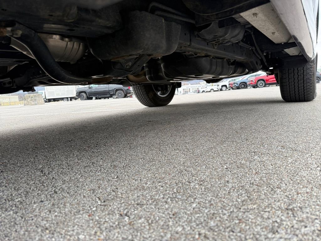 Used 2023 Lexus GX 460 Premium w/ Premium Package image 28