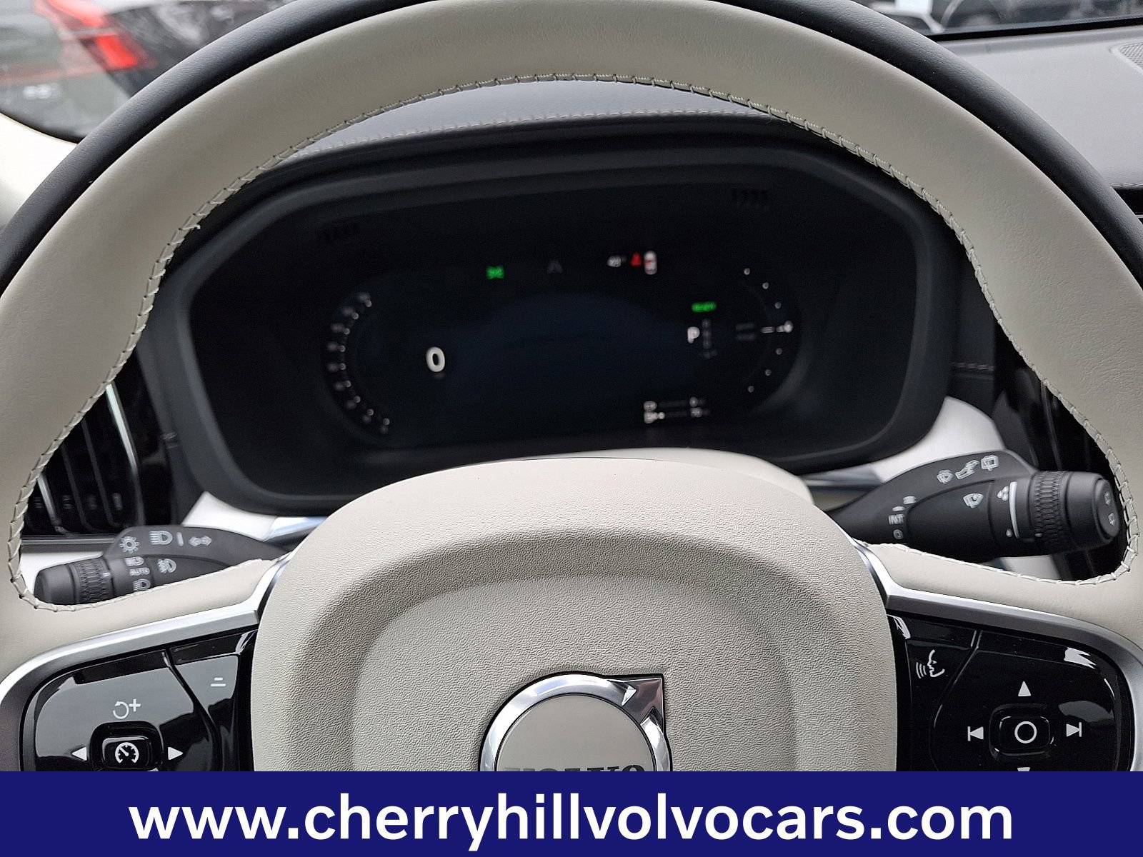 New 2026 Volvo XC60 T8 Ultra w/ Protection Package Premier image 17