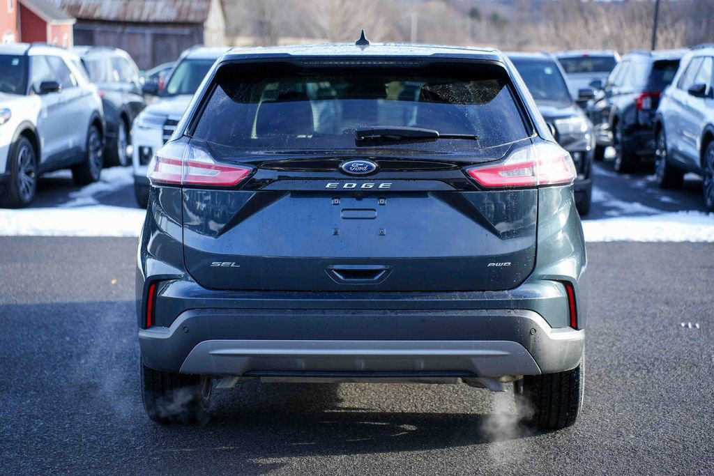 Used 2024 Ford Edge SEL w/ Convenience Package image 6