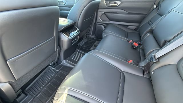 New 2026 Nissan Armada SV image 24