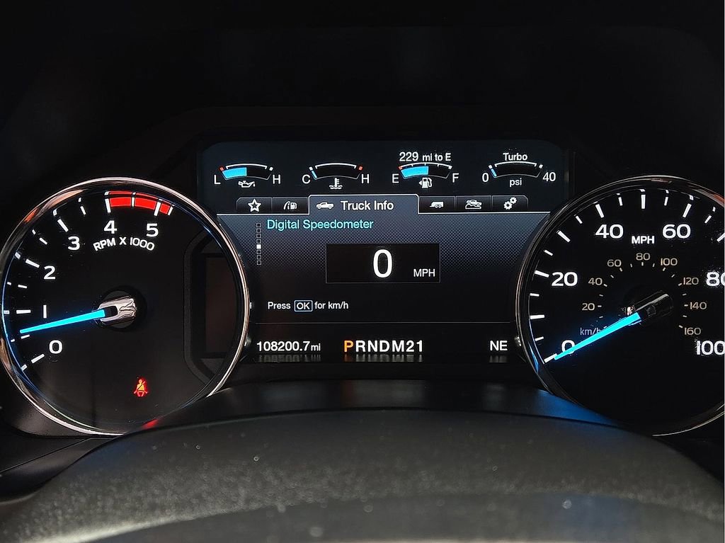 Used 2017 Ford F350 Platinum w/ Platinum Ultimate Package AWD/4WD image 18