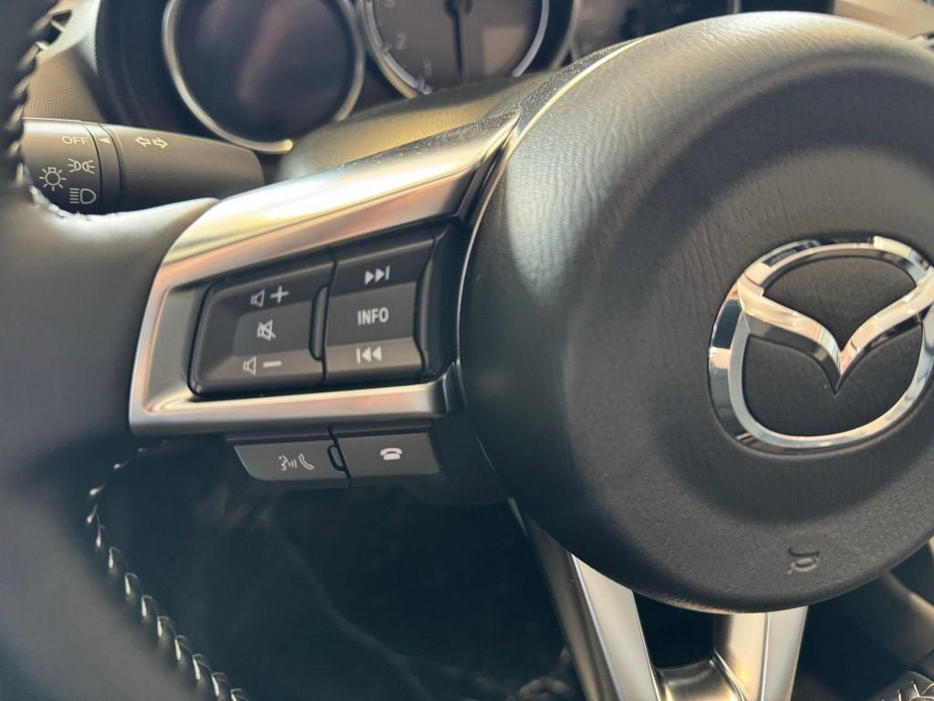 New 2026 MAZDA MX-5 Miata Club w/ Appearance Package RWD image 15