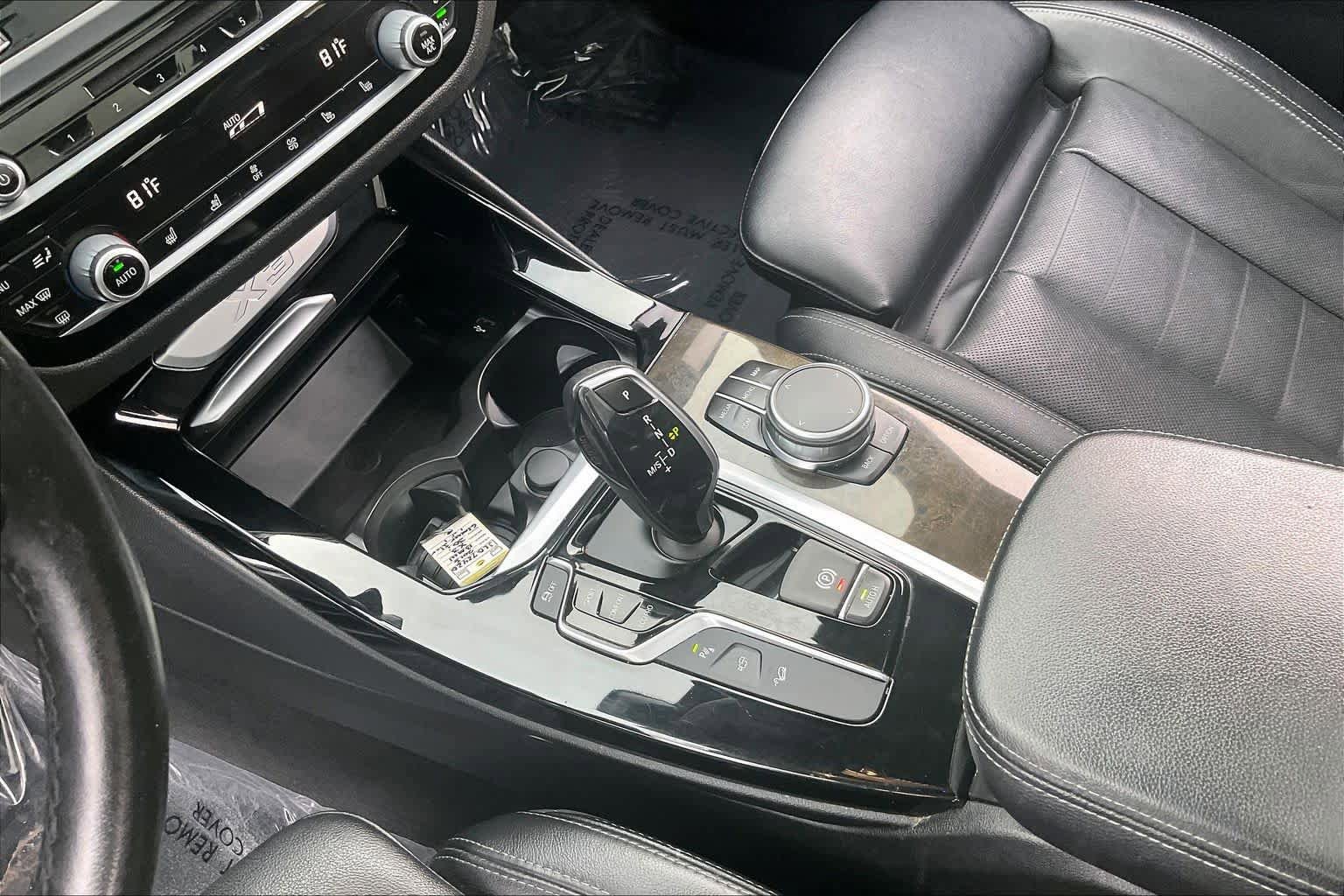Used 2018 BMW X3 xDrive30i w/ Executive Package AWD/4WD image 16