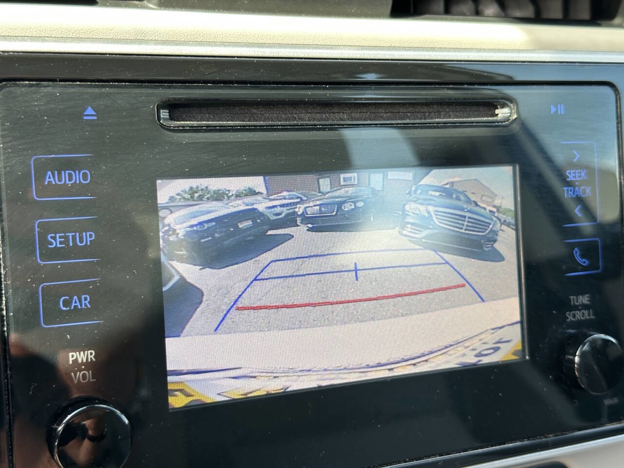 Used 2019 Toyota Corolla LE FWD image 25