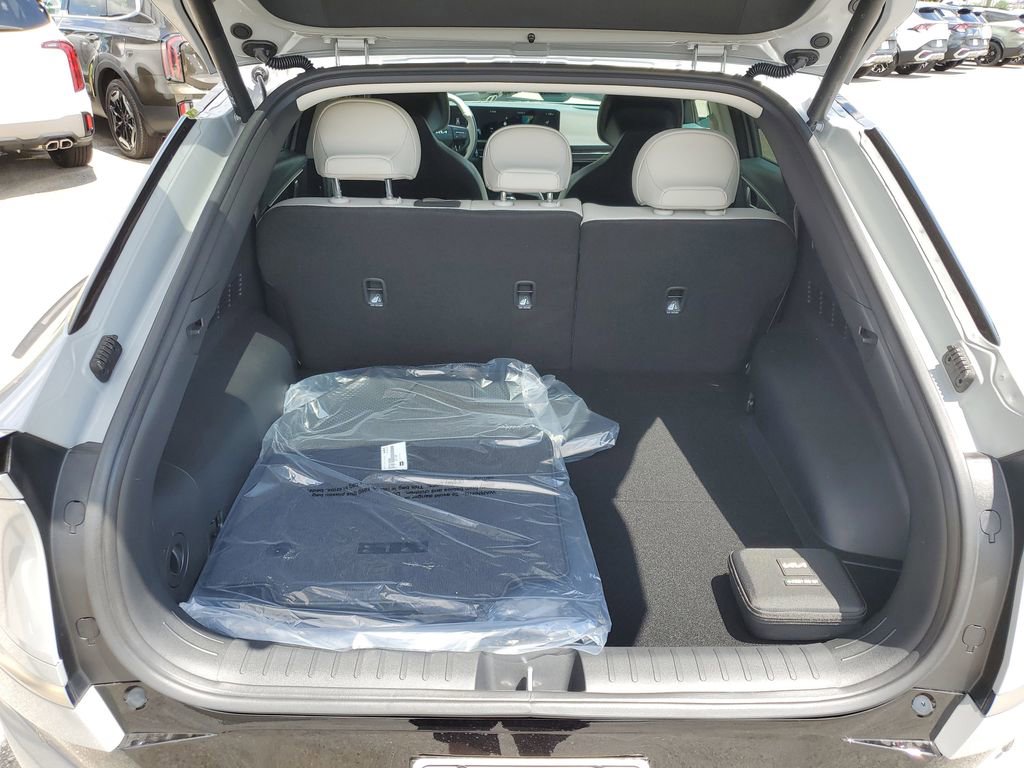 New 2025 Kia EV6 Wind image 28