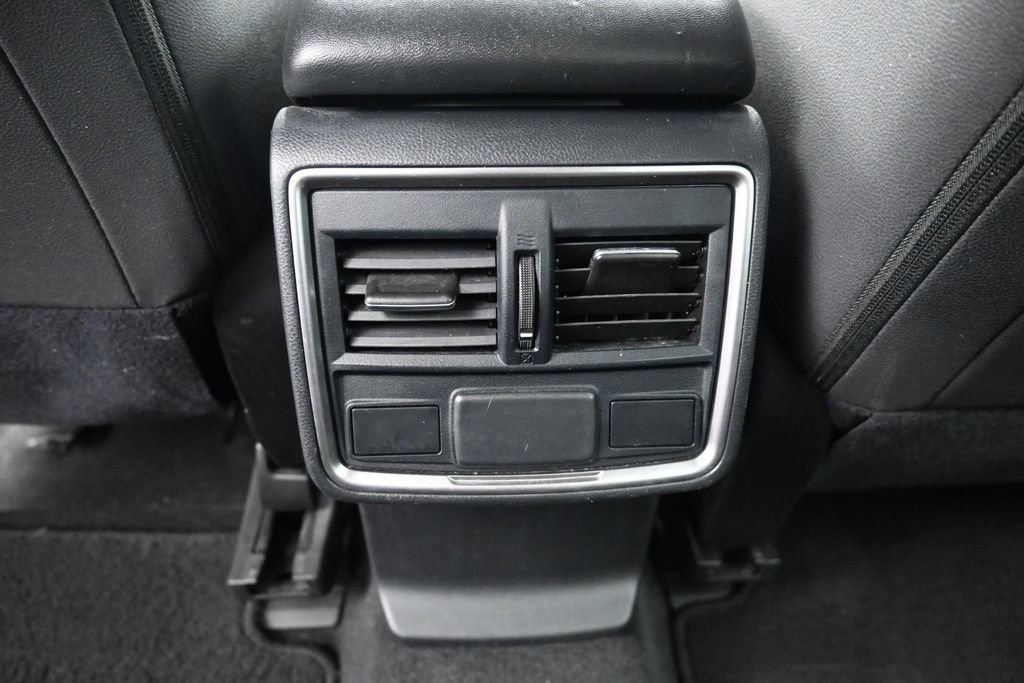 Used 2024 Subaru Forester Premium AWD/4WD image 14