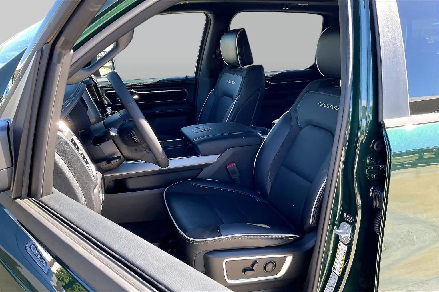 New 2027 RAM 1500 Laramie AWD/4WD image 9