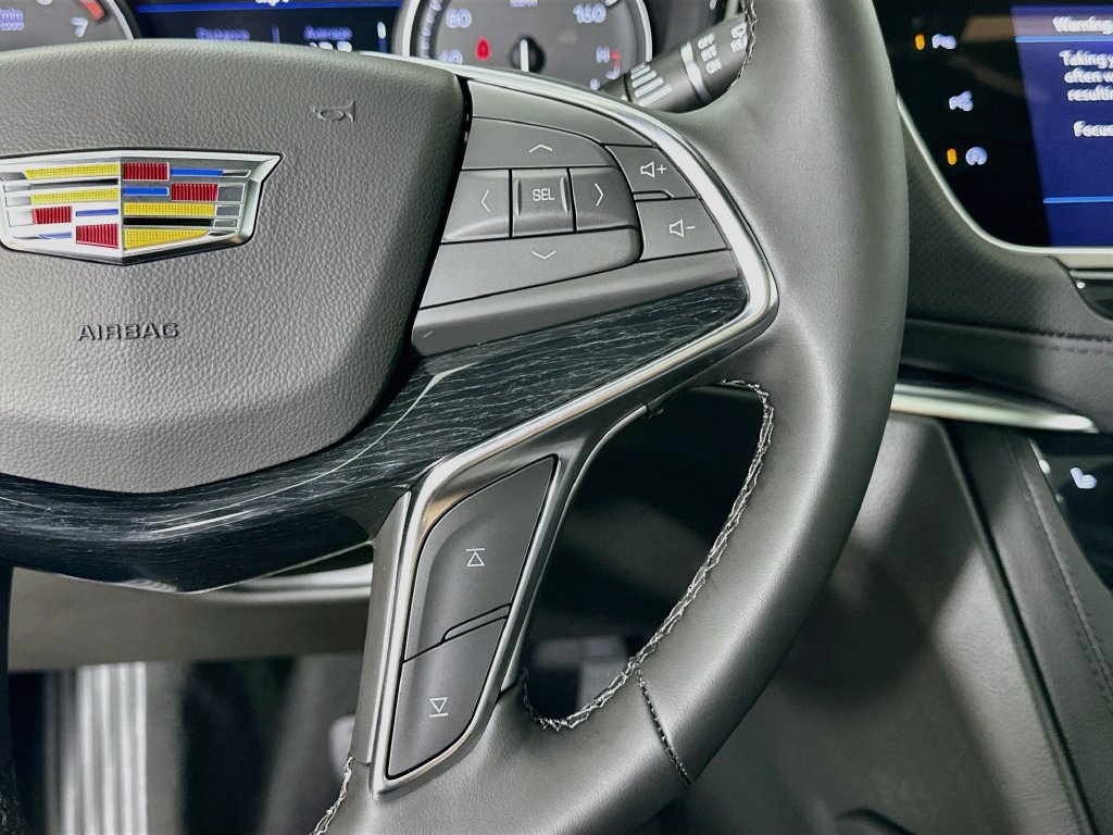 New 2026 Cadillac XT5 Premium Luxury w/ LPO, Floor Liner Package AWD/4WD image 13