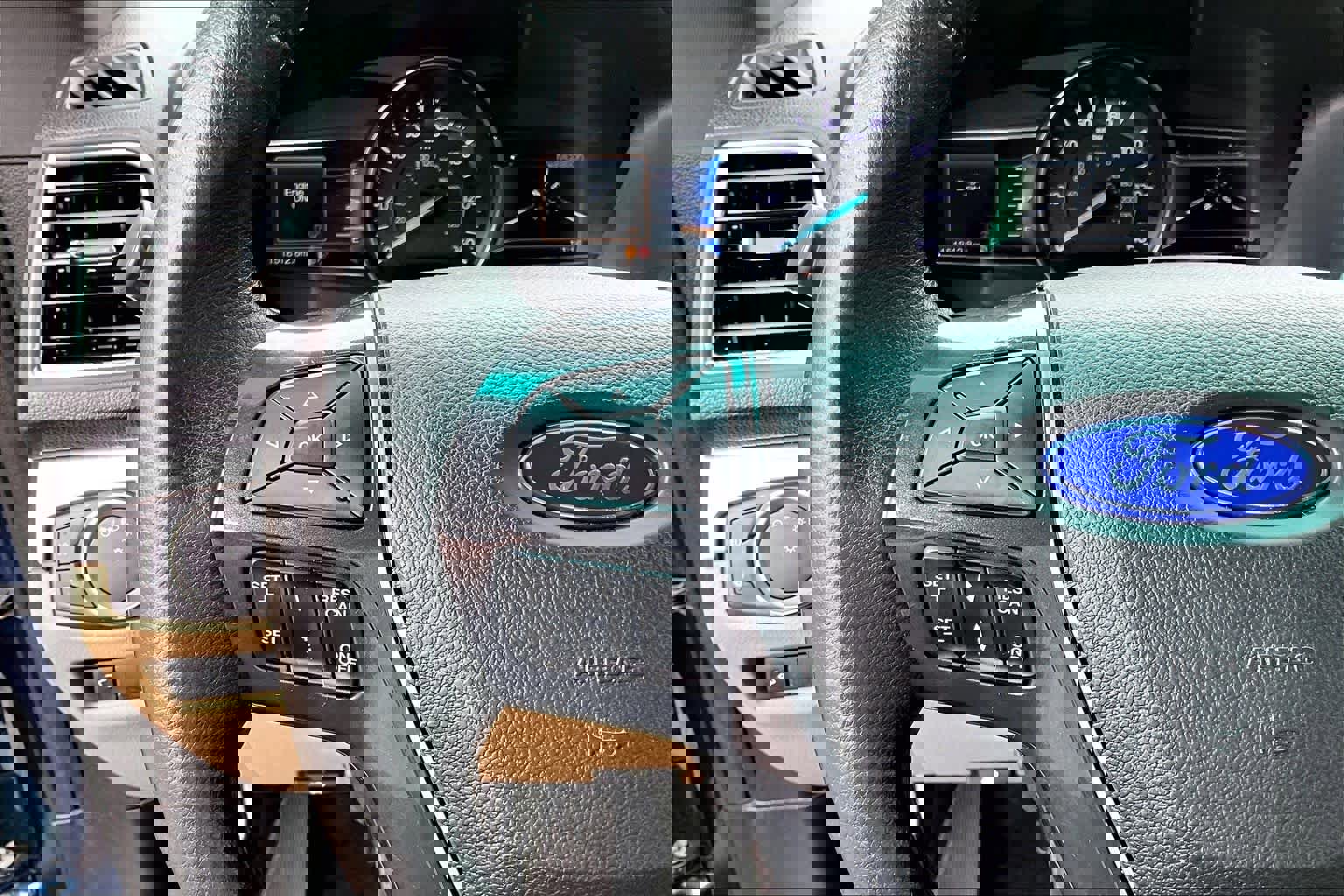 Used 2016 Ford Explorer Limited w/ Equipment Group 303A image 24