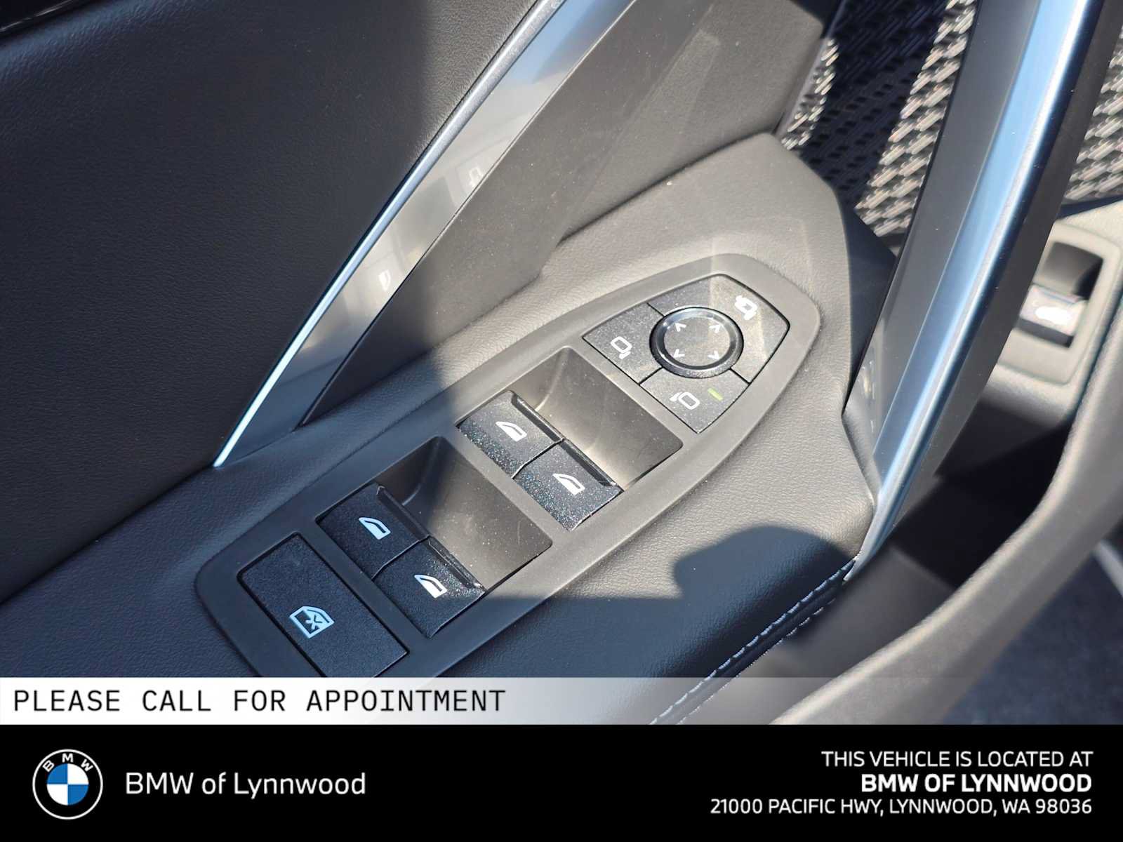 New 2026 BMW X1 xDrive28i w/ Technology Package AWD/4WD image 23