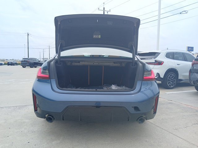 New 2026 BMW 330i Sedan w/ M Sport Package RWD image 9