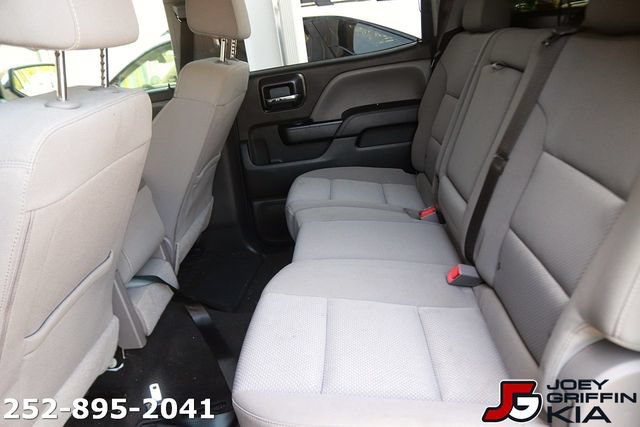 Used 2018 Chevrolet Silverado 1500 Custom w/ Custom Value Package AWD/4WD image 15