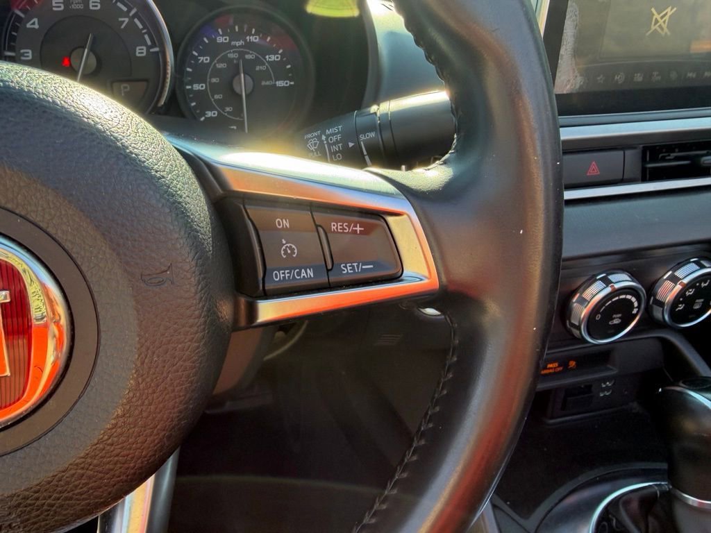 Used 2017 FIAT 124 Spider Classica RWD image 12