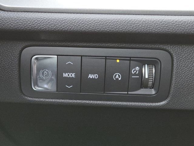 New 2026 Chevrolet Traverse LT w/ LPO, Floor Liner Package image 11