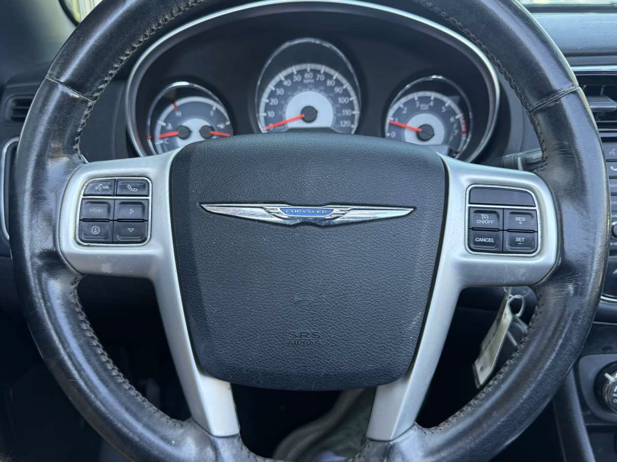 Used 2011 Chrysler 200 Touring w/ Cold Weather Group FWD image 16