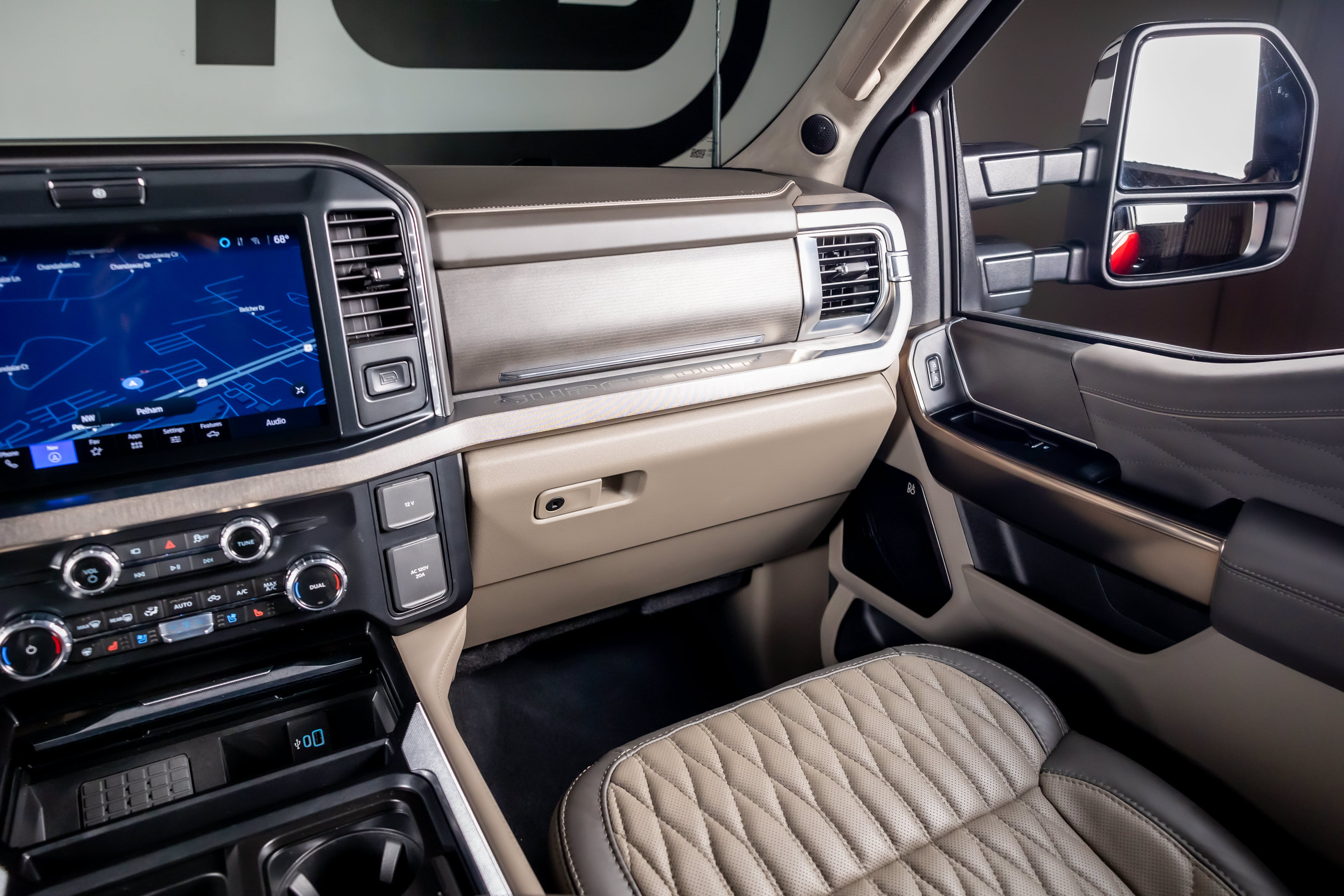 Used 2026 Ford F350 Platinum w/ Platinum Plus Package AWD/4WD image 7