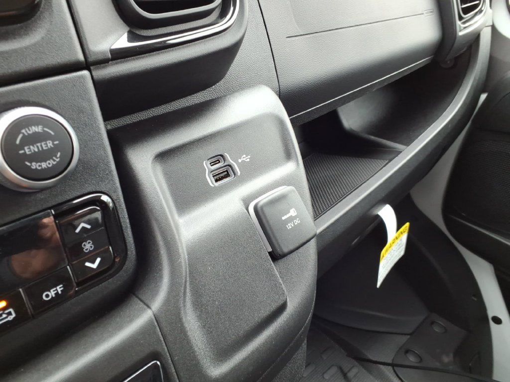 New 2027 RAM ProMaster 1500 w/ Convenience Group FWD image 17