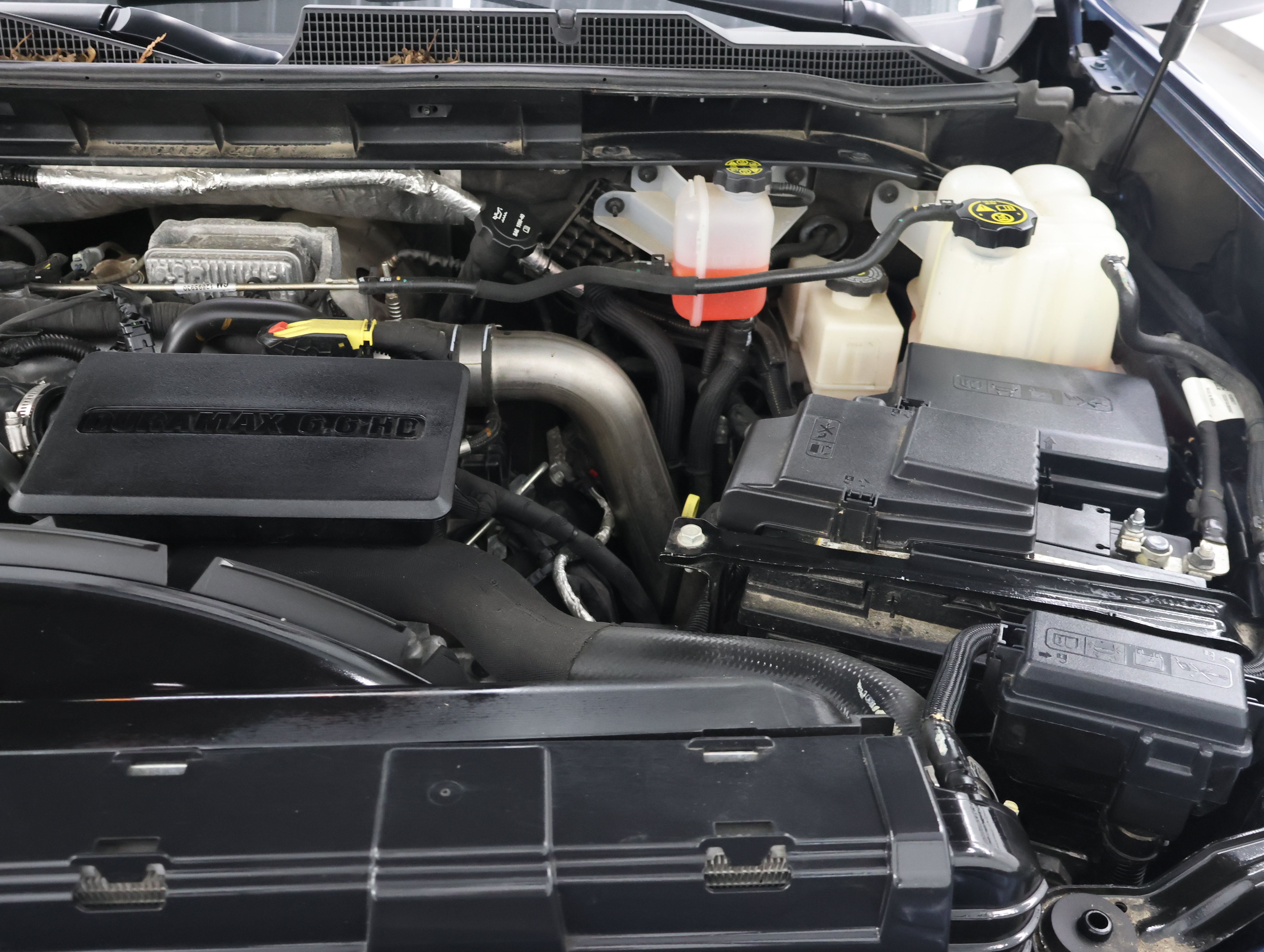 Used 2023 Chevrolet Silverado 2500 LT AWD/4WD image 17