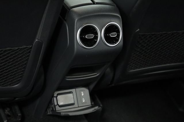 Used 2024 Mercedes-Benz GLB 250 4MATIC image 35