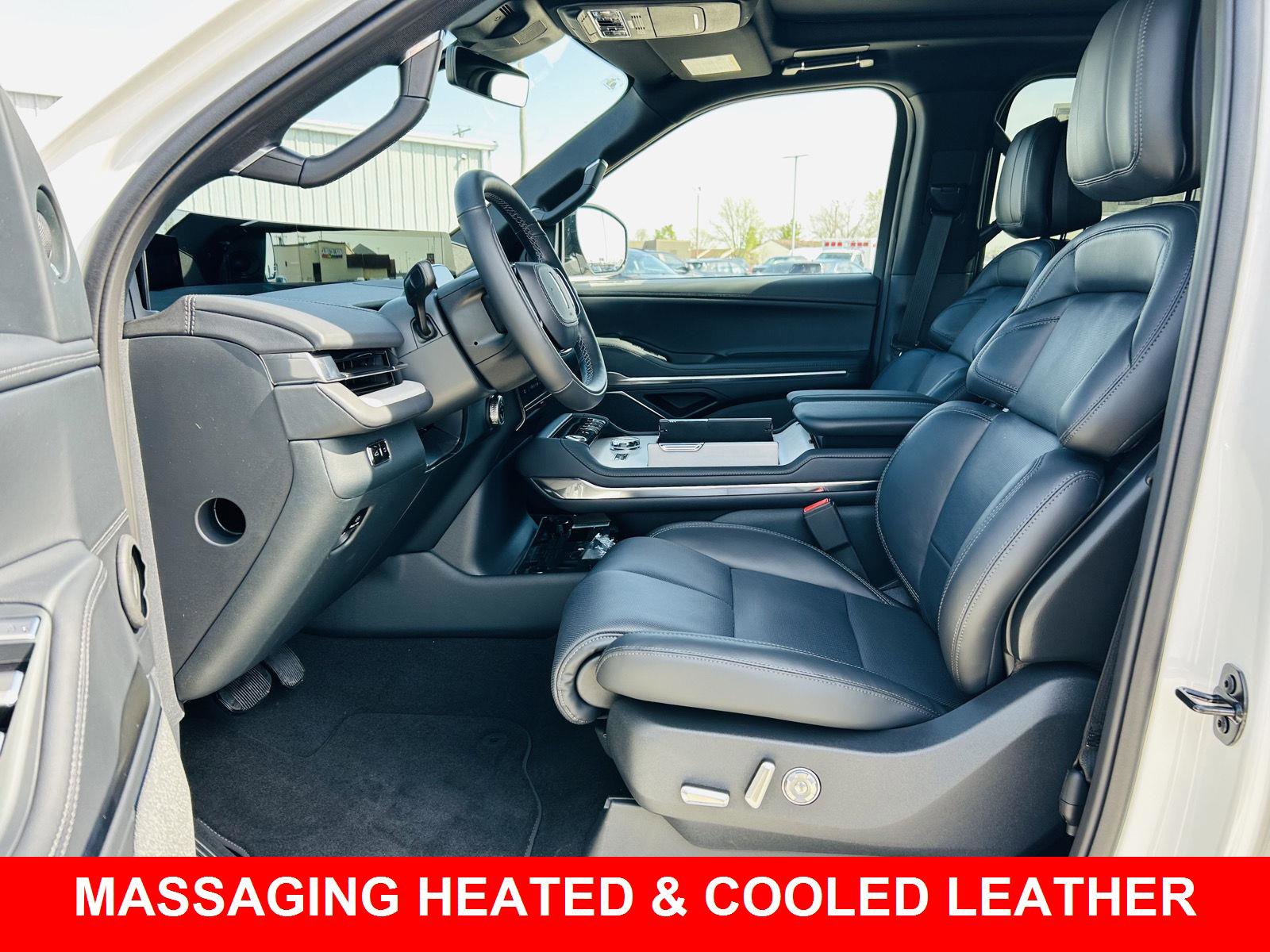 New 2026 Lincoln Navigator L Reserve image 3