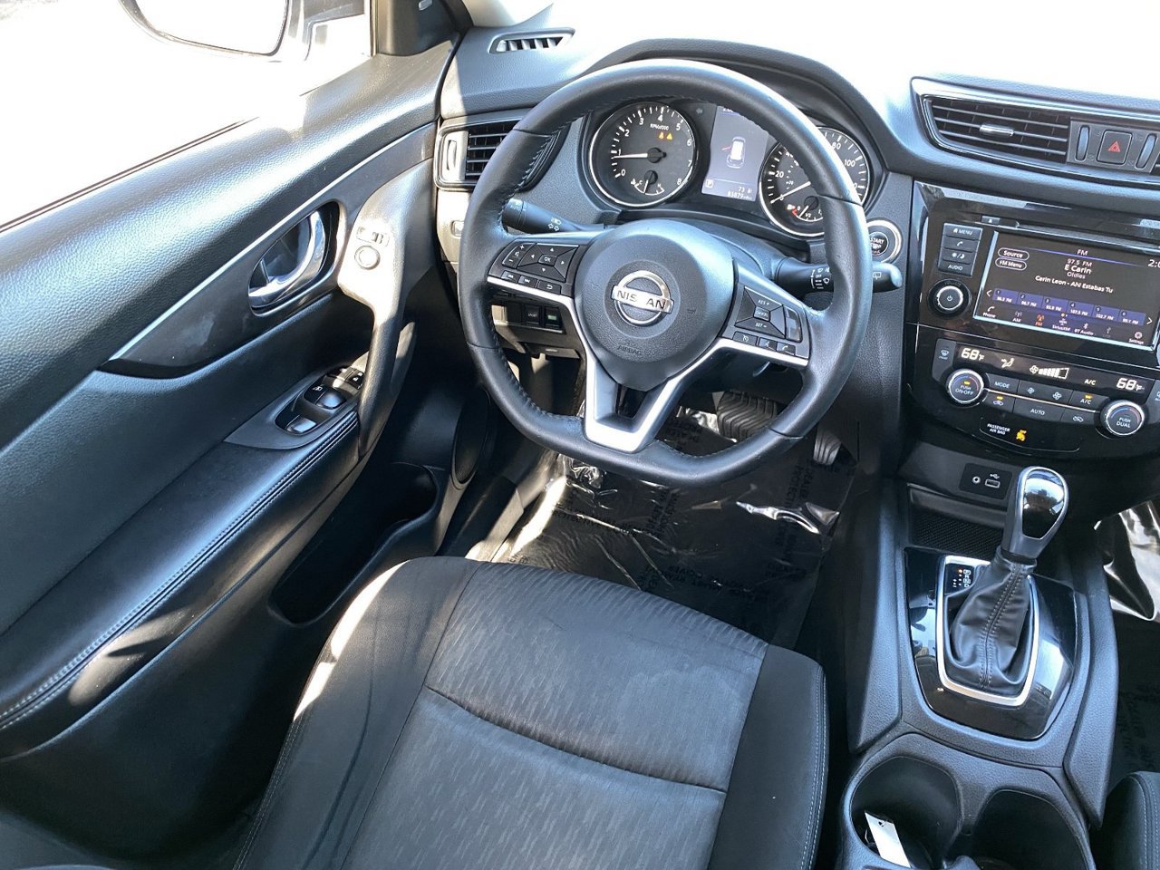 Certified 2020 Nissan Rogue SV FWD image 17