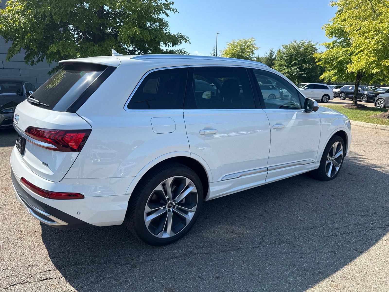 Used 2022 Audi Q7 3.0T Premium Plus AWD/4WD image 4