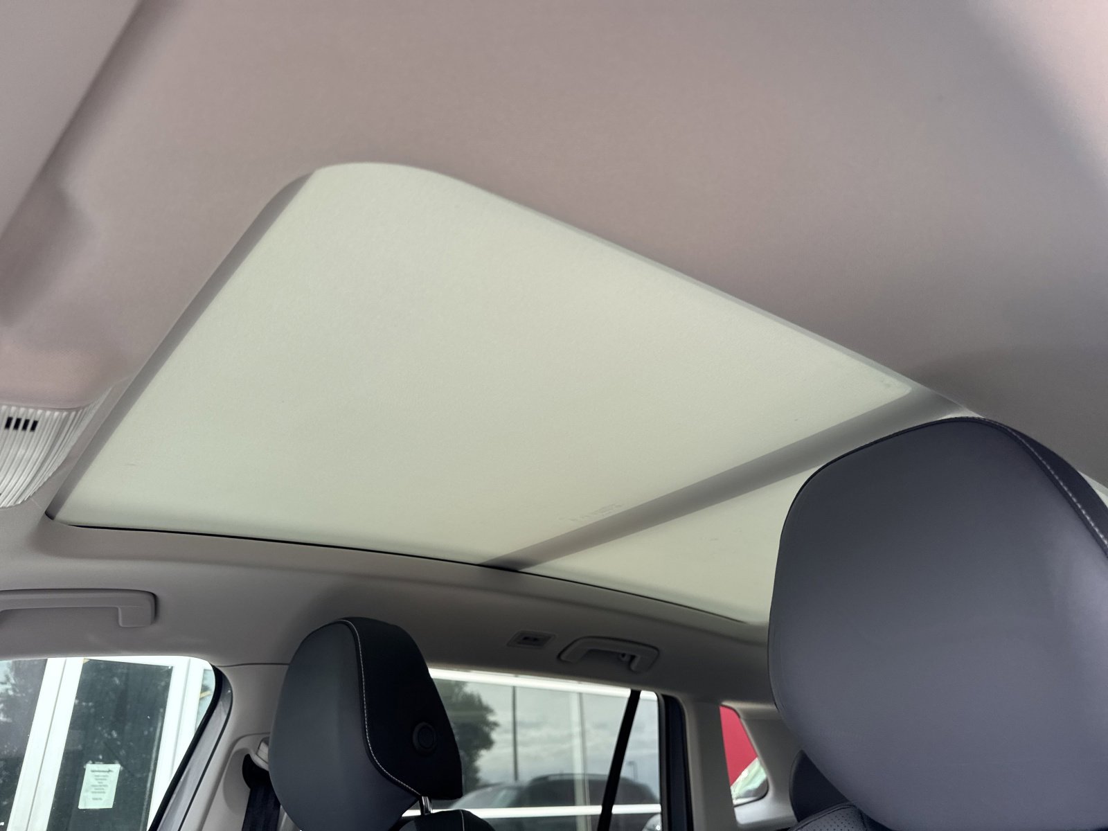 New 2026 Volkswagen Tiguan SE image 17