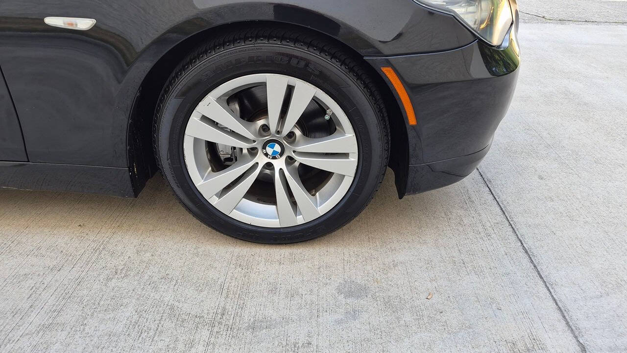 Used 2010 BMW 528i Sedan RWD image 23