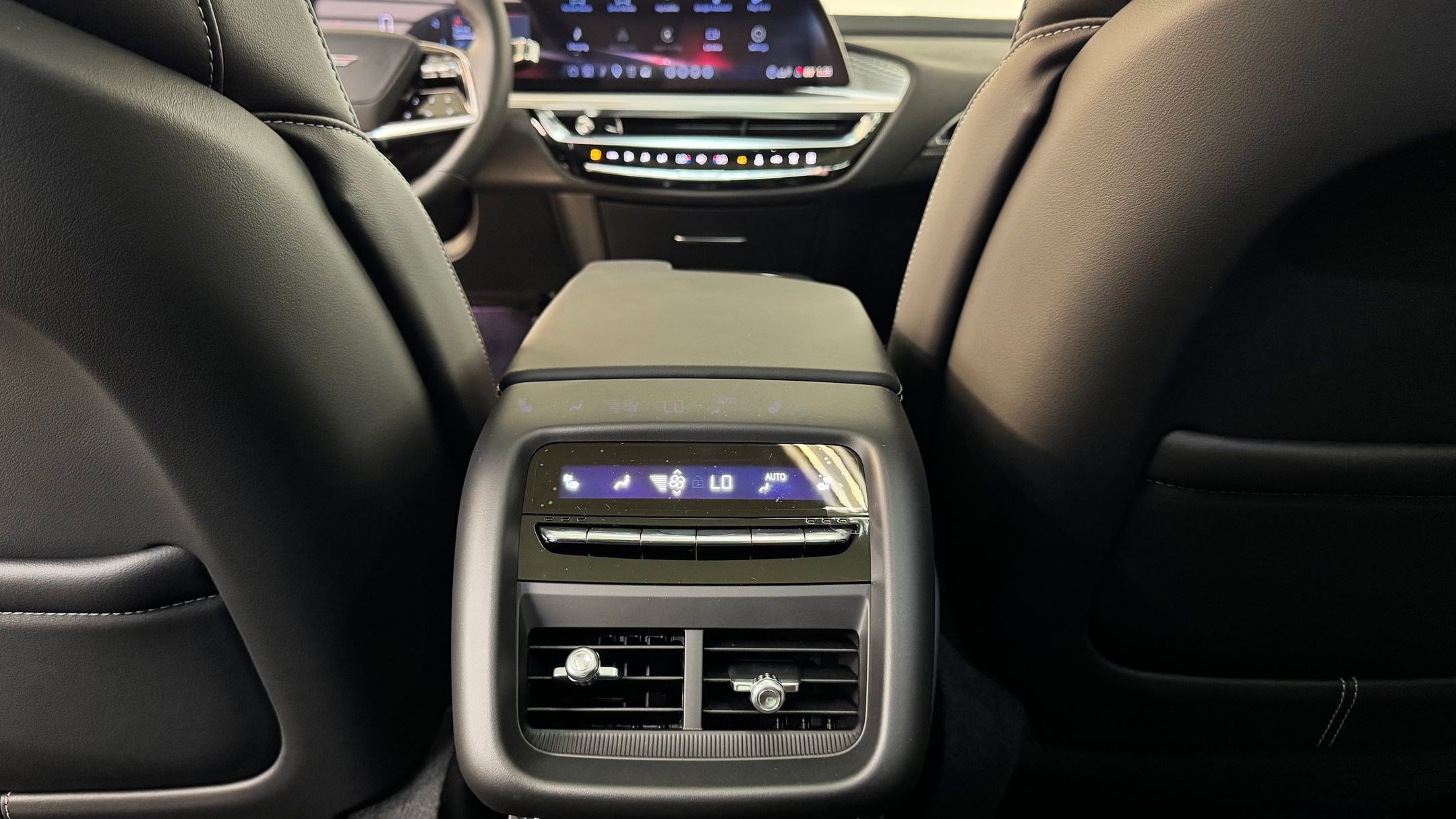 New 2026 Cadillac Lyriq V image 33