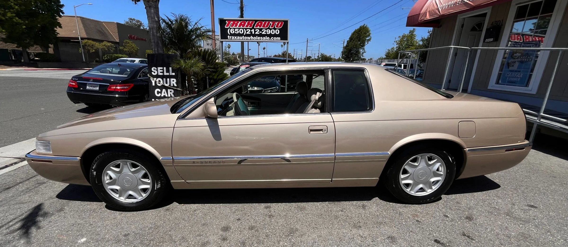 Used 1997 Cadillac Eldorado w/ Leather/Lumbar Pkg FWD image 4