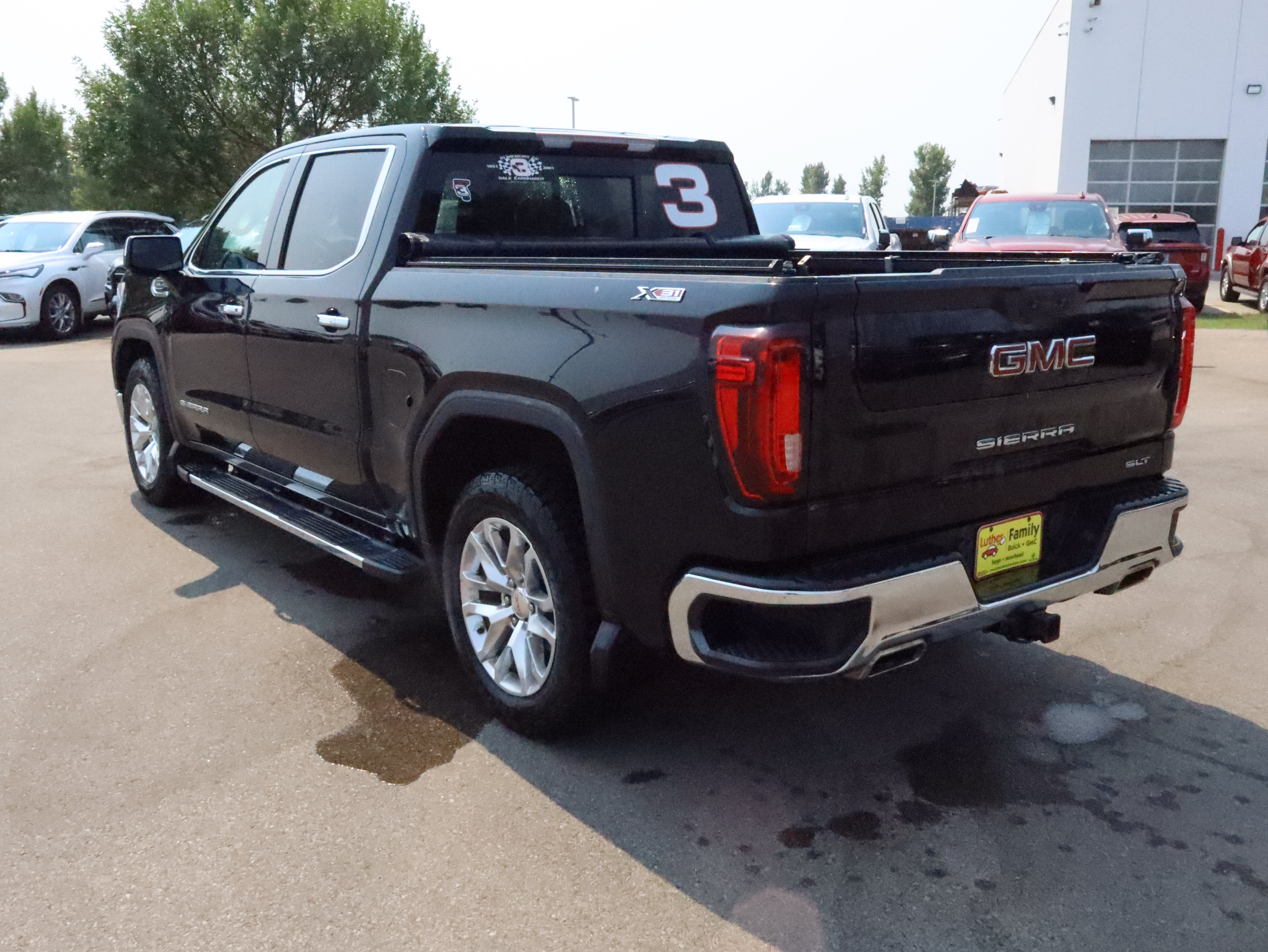 Used 2020 GMC Sierra 1500 SLT w/ SLT Premium Package AWD/4WD image 5
