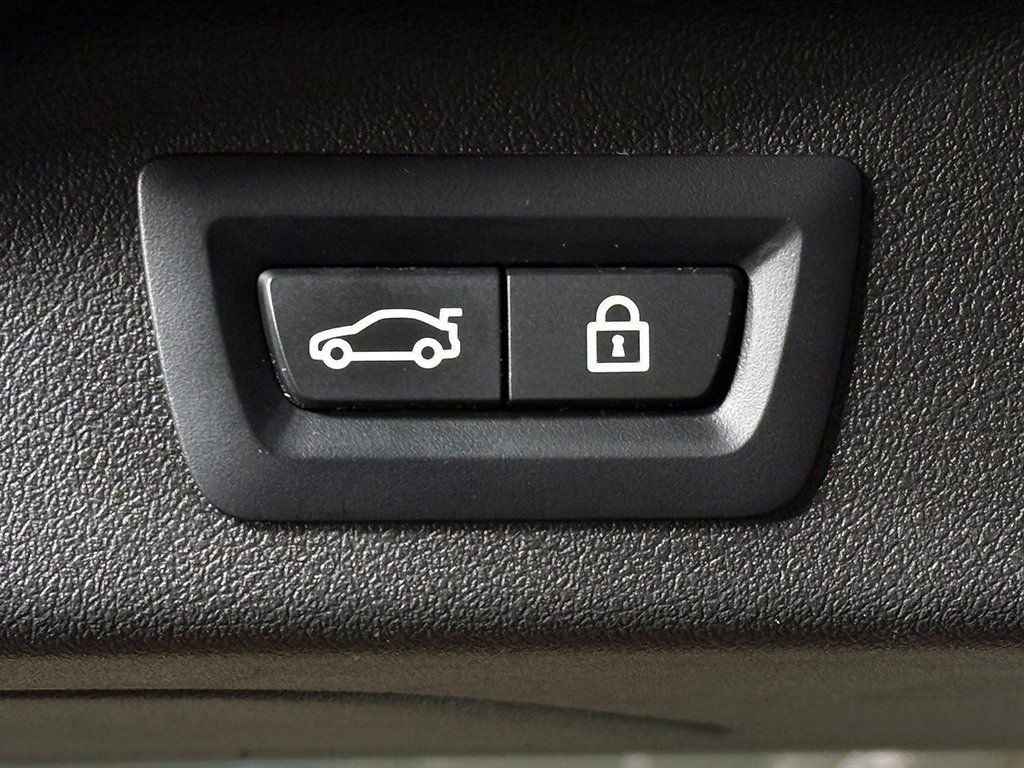Used 2023 BMW X7 xDrive40i w/ Premium Package image 54