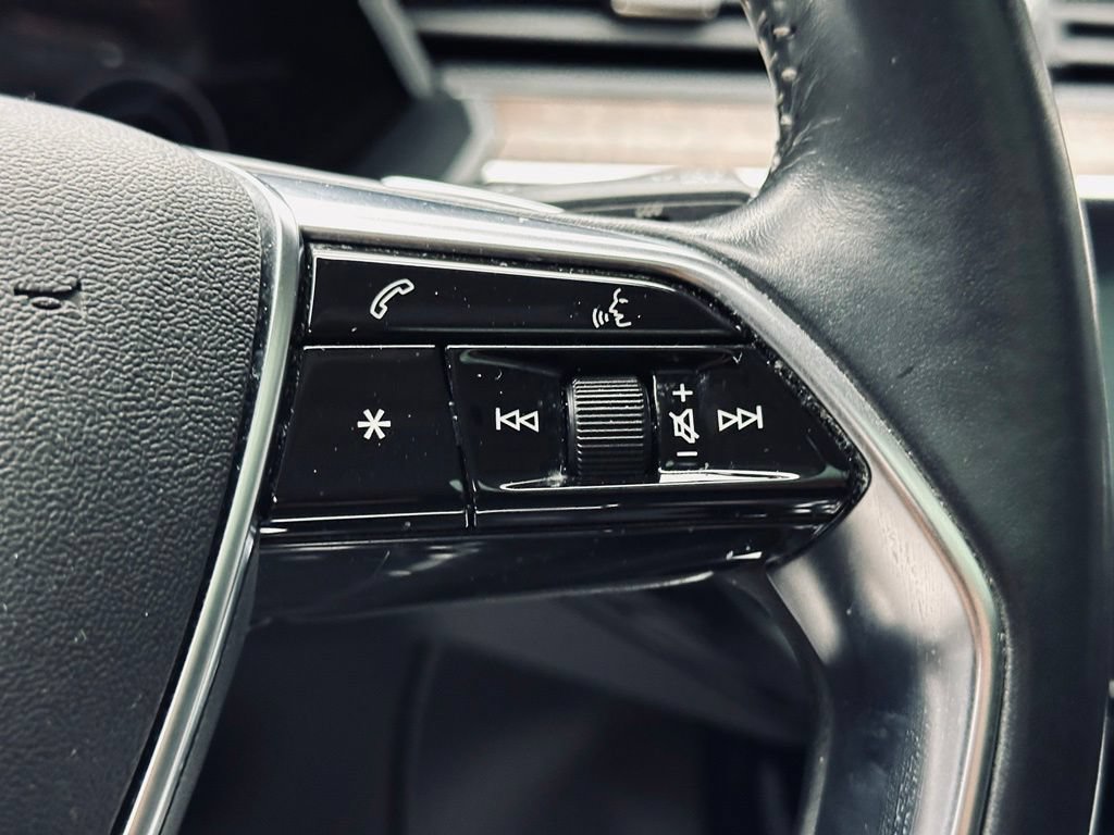 Used 2019 Audi e-tron Premium Plus w/ Cold Weather Package AWD/4WD image 30