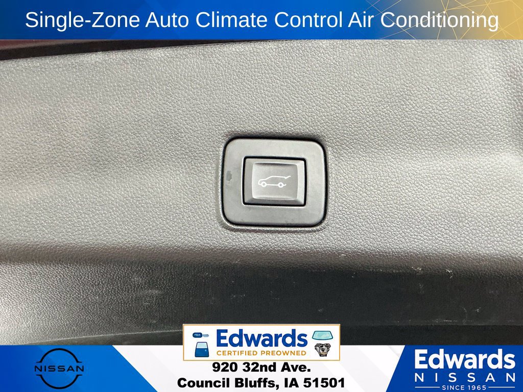 Used 2023 Chevrolet TrailBlazer RS w/ Sun and Liftgate Package AWD/4WD image 12