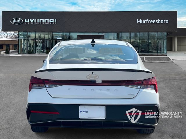 Certified 2025 Hyundai Elantra SEL FWD image 6