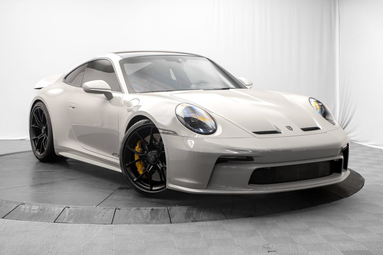 Used 2022 Porsche 911 GT3 RWD image 1